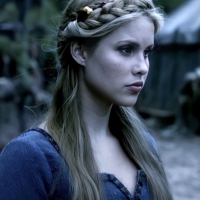 The Originals: Esther Mikaelson [ENFJ 1w2] – Funky MBTI