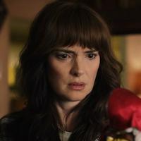 Stranger Things: Joyce Byers [ENFP cp 6w7] – Funky MBTI