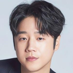 Jung Jun Won MBTI Personality Type: ESFJ